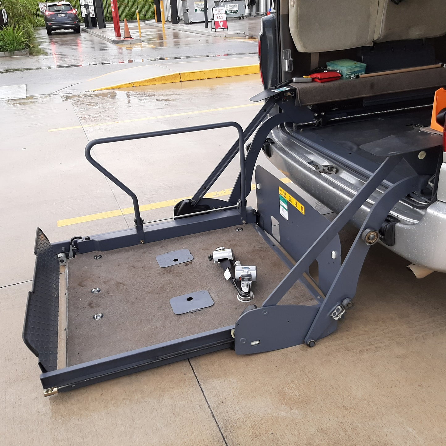 Toyota Granvia Welcab Roller Kit