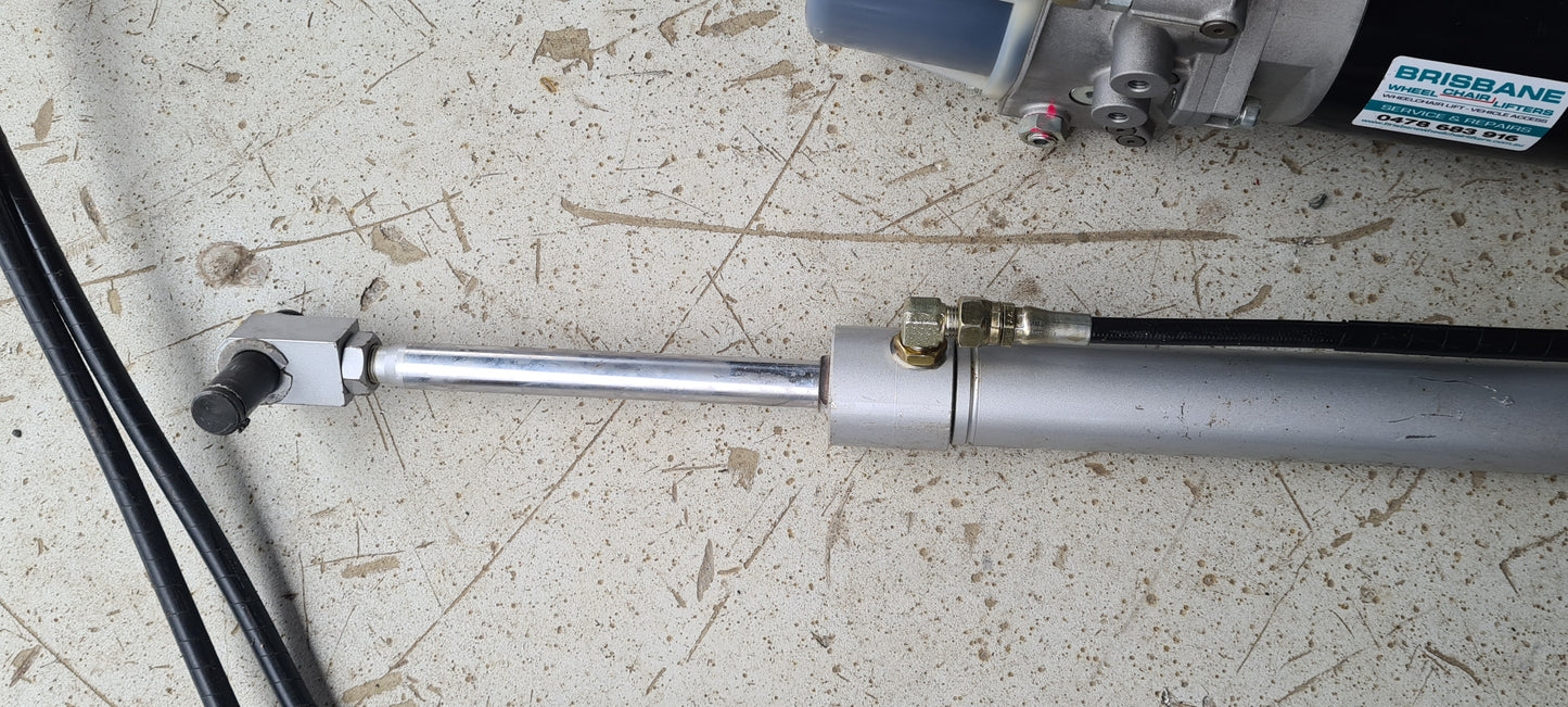 Toyota Hiace Welcab Hydraulic Set